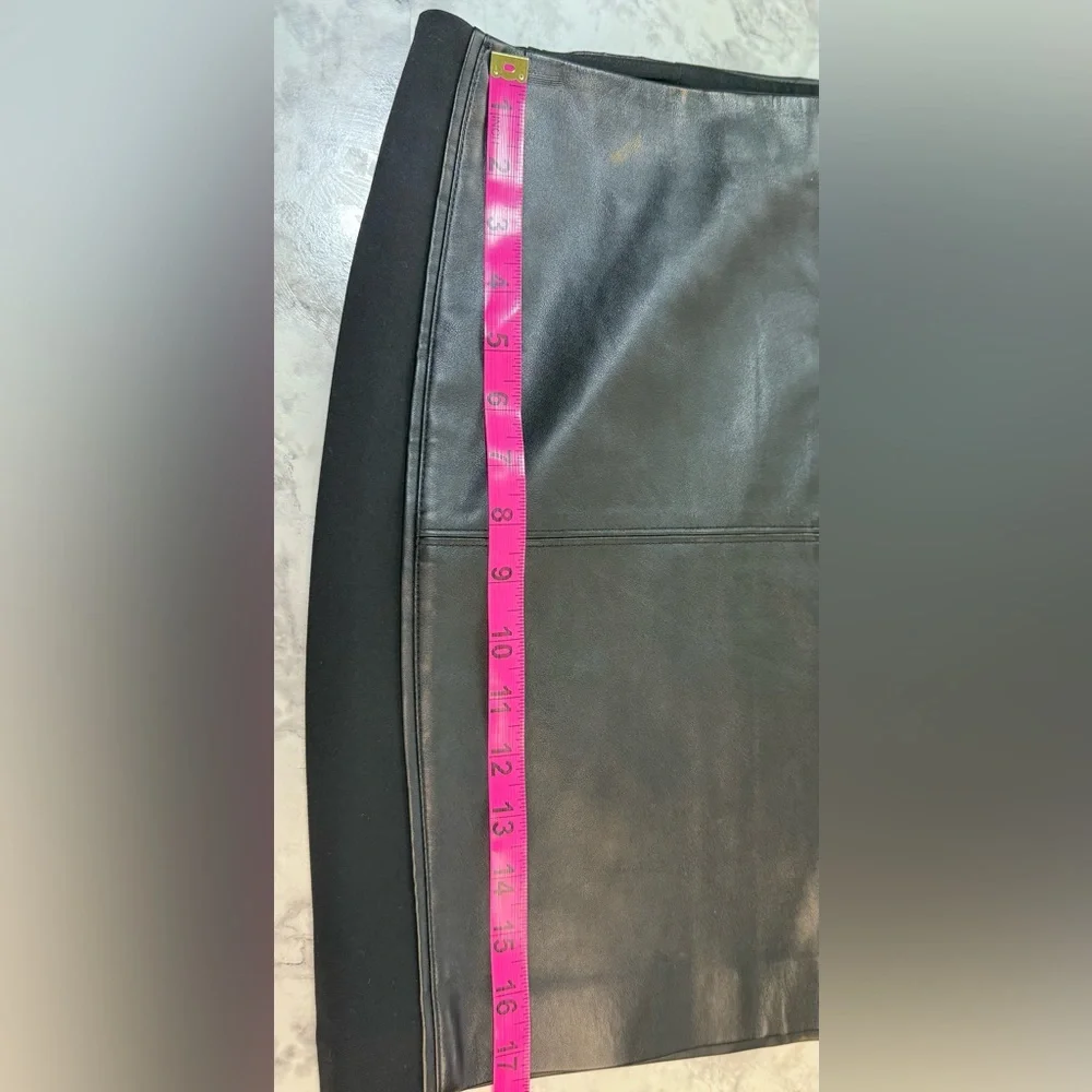 Black Faux Leather Panel Mini Skirt by White house black market - Picture 4 of 7